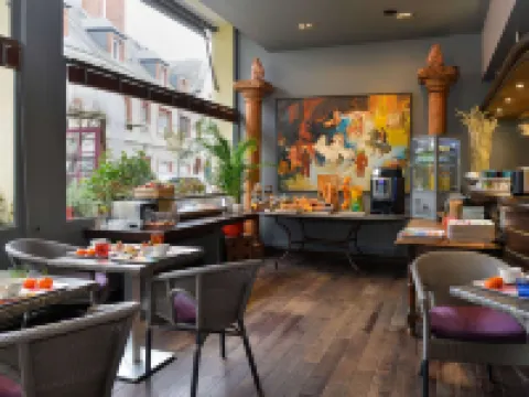 Logis Hôtels le Saint Georges Hotels in Vendôme