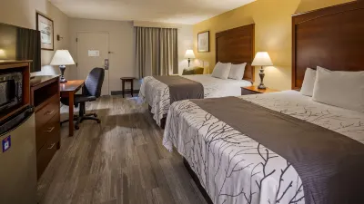 Best Western Home Place Inn Hotels near Pilot Knob Interpretive Center
