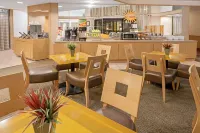 La Quinta Inn & Suites by Wyndham Salt Lake City - Layton - Breakfast
