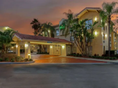 La Quinta by Wyndham Pinellas Park St Peterburg Clearwater Hotels in Pinellas Park