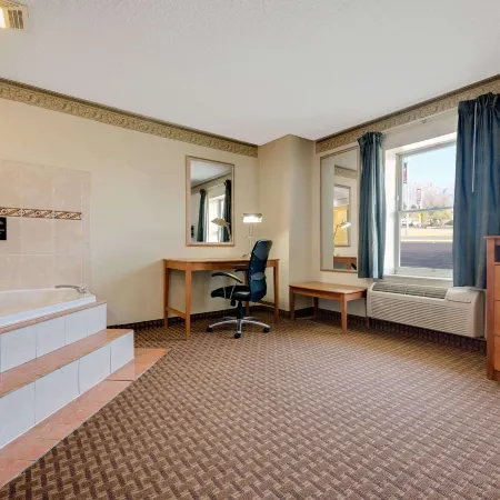 Super 8 by Wyndham Allentown