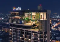 Ad Lib Hotel Khon Kaen Hotel dekat Wat Sawan Wanaram