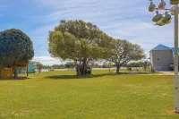 Sneads Ferry Vacation Rental Studio w/ Water Views - Apartments