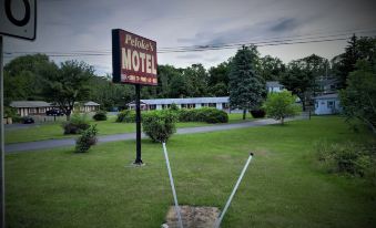 Peloke's Motel