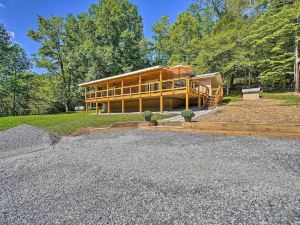 Cabin on Turkey Creek Ranch in Tellico Plaine