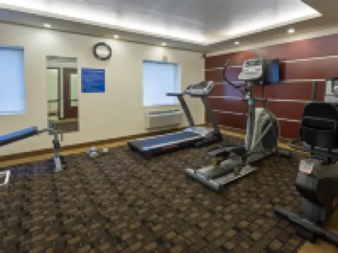 デイズ イン & スイーツ バイ ウィンダム ミルウォーキー ミルウォーキーのホテル