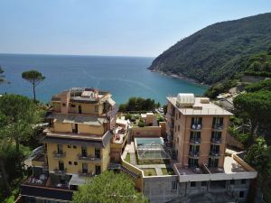 Hotel Mondial Moneglia