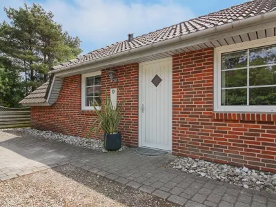 "Joona" - 12km from the Sea CampWest附近的飯店