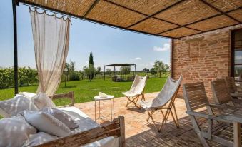Charming 10 Pax Villa in Cortona with Private Pool