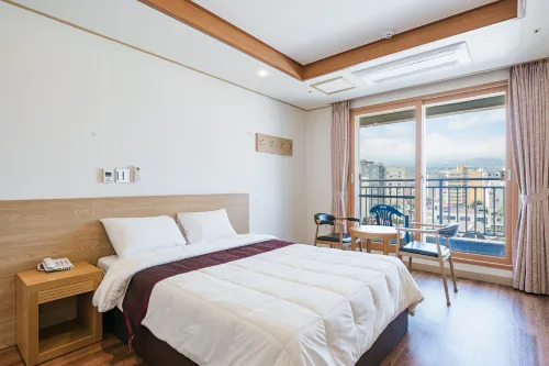 Seogwipo Eia Hotel - 2 stelle