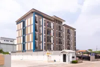 The Rich Ratchapruek Hotel & Residence Hotels near Wat Ta Khian