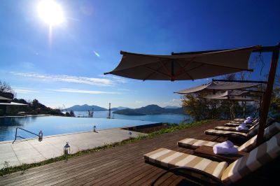 屋外プール ベラビスタ スパ&マリーナ尾道の写真