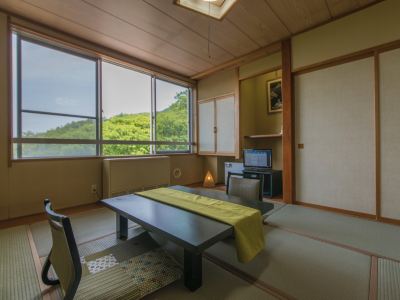 和風マウンテンビュールーム(布団10枚)(禁煙) 蔵王温泉 ホテルオークヒルの写真
