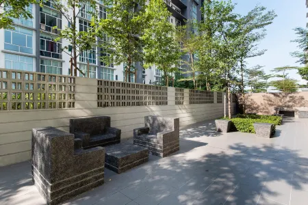 Modern Luxury Studio @ Seri Kembangan Отели рядом с достопримечательностью «Фарм Ин Сити»