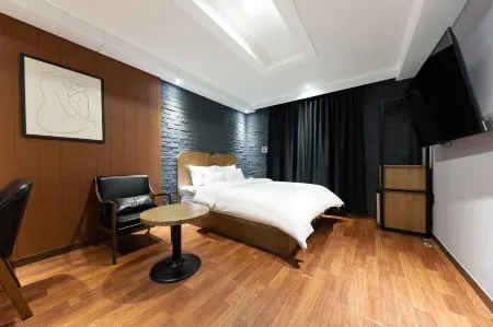 Brown Dot Hotel Cheonan