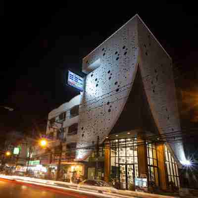 더 베드 핫야이 Hotel Exterior