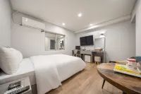 Suwon (Ingyedong) SR Hotel - Gym