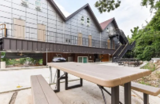 Gwangyang Banwolsanjang Pension