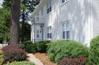 Brookwood Courtyard Condominiums by BCA Furnished Apartments Hotels in Fulton County