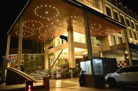 Dng the Grand Hotel Hotels in Kanpur