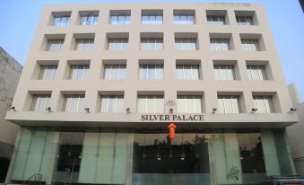 Hotel Silver Palace - Housity