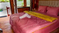 Mandalika Queen Hostel