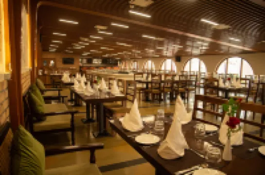 Om Vilas Benares, Varanasi