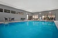 Holiday Inn Express & Suites Clinton