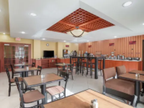 弗洛伍德貝斯特韋斯特優質套房酒店 弗洛伍德酒店