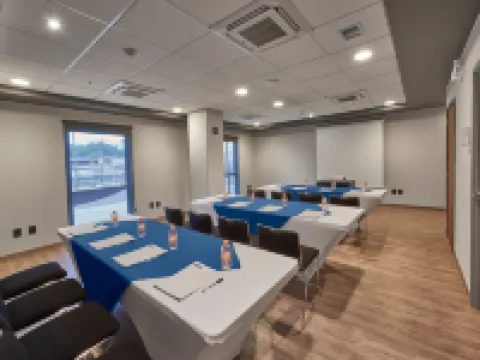 萊昂會議中心萬豪城市快捷普拉斯酒店 萊昂酒店