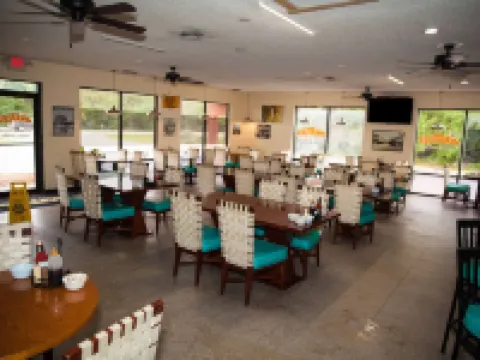 Days Inn by Wyndham Cocoa Cruiseport West at I-95/524 Hotels in Cocoa