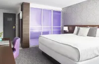 The Royal Regency Hotel Các khách sạn ở Yonkers
