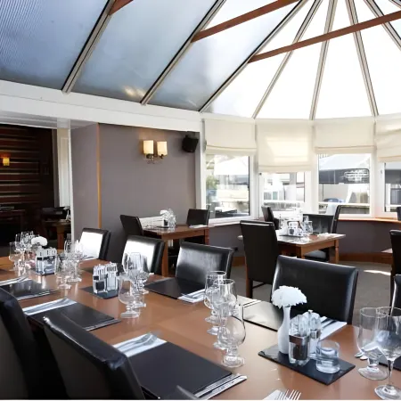 Redcliffe Hotel