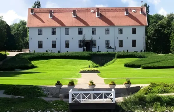 松比霍爾姆斯斯洛特酒店