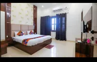 Hotel Mohan Palace Hotels in Chhatikara