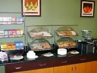 費城西切斯特/埃克斯頓萬豪萬楓飯店 - 早餐
