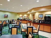 Fairfield Inn & Suites Tampa North Hotels in Temple Terrace