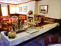 Hotel Aveiro Center - breakfast