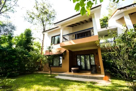 The Windflower Resort & Spa, Vythiri Отели в г. Пинангод