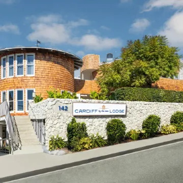 Cardiff by the Sea Lodge