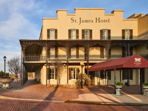 St. James Hotel Selma, Tapestry Collection by Hilton