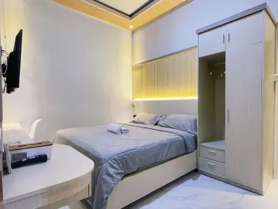Urbanview Hotel Wollangi Syariah Near Toko Alaska Makassar Hotels in Rappocini