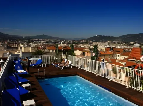 Hotel Gounod Fully Renovated