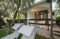 "melograno" Holiday Home with Swimming Pool and Private Beach
