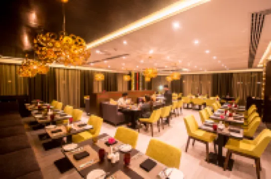 Carnelian Muscat - Airport Hotel