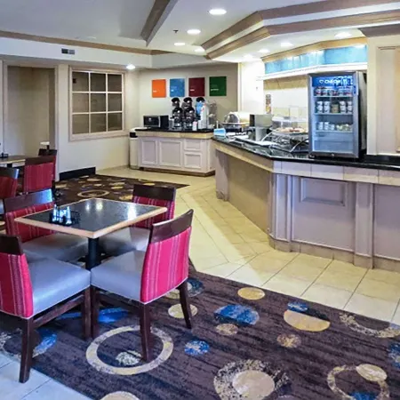 Comfort Suites Fort Wayne - Southwest