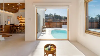 Geoje Guyeongli Poolvilla