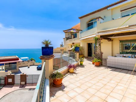 Lily Отели в г. Торрокс