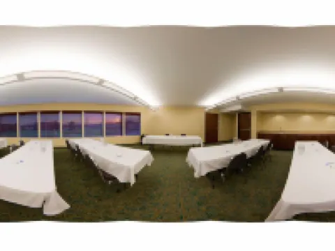 Holiday Inn Express 滑鐵盧的雪松瀑布 by IHG 滑鐵盧酒店