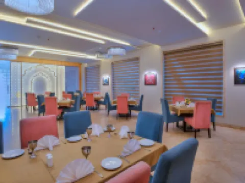 วิงสตัน อะ ทรีเฮาส์ โรงแรมบาร์ซานา โรงแรมในมธุระ